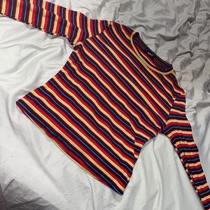 Cute 70s style cropped sweater!